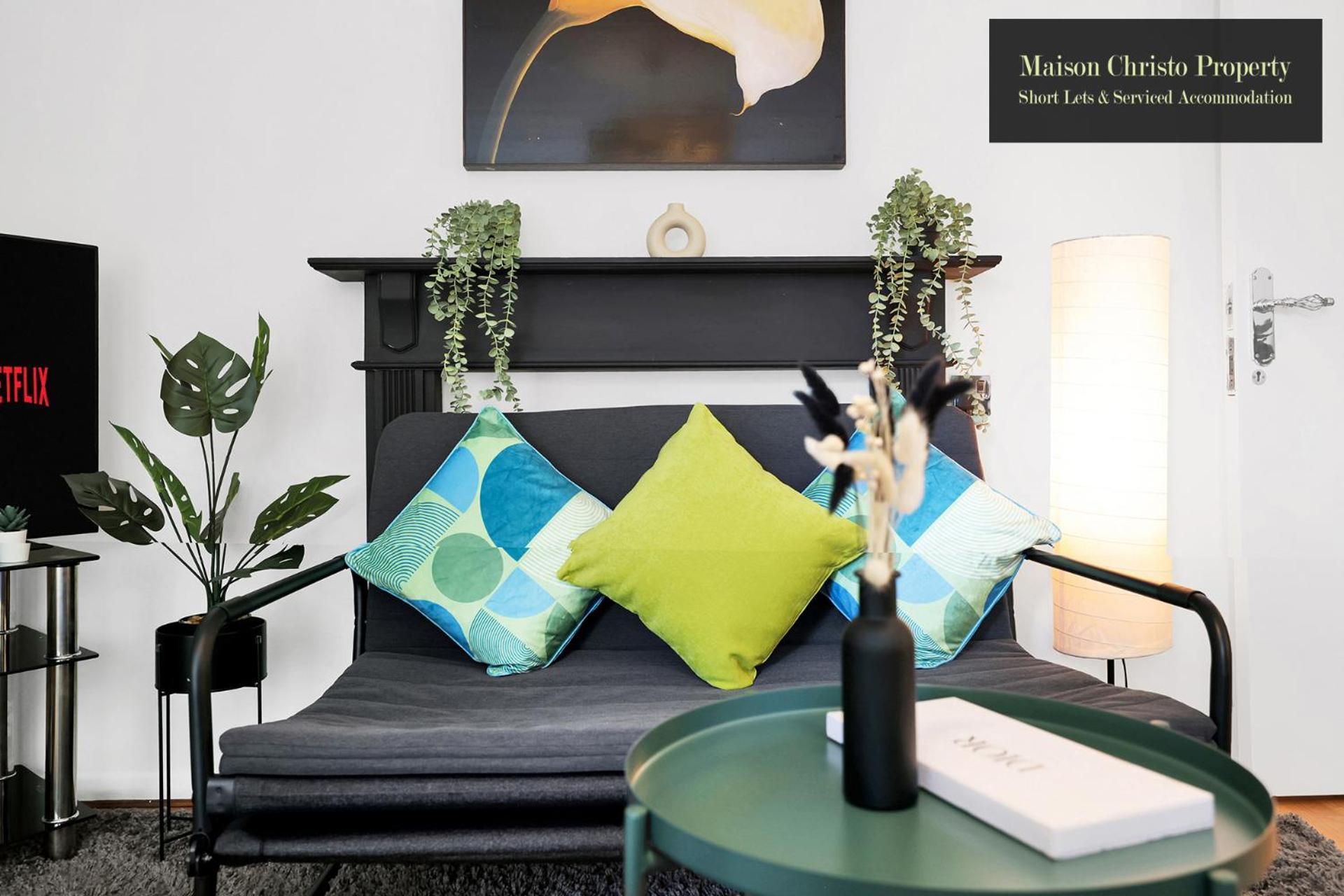 Weekly Or Monthly Stays, London, Stepney Green, 2bedroom Apt, Sleeps 6, Servcied By Maison Christo Short Lets & Serviced Accomdation Appartamento